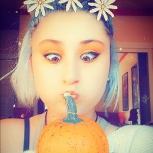 Meet your Posher, Maddie